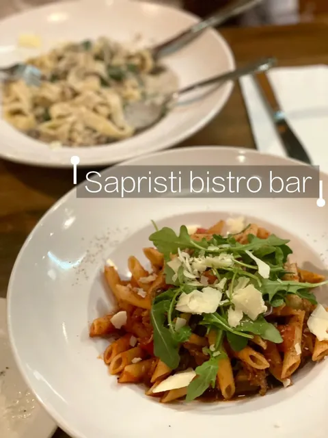 🇨🇦 Sapristi Bistro: Quebec City’s Delicious Duck Leg Pasta 🍝