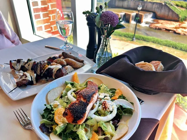 🌿 Brunch in Greenville, SC | Slow Living with Waterfall Views 🍃