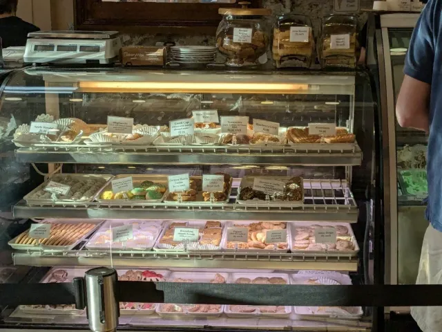  So Delicious! A Sweet Local Gem 🍦🍰