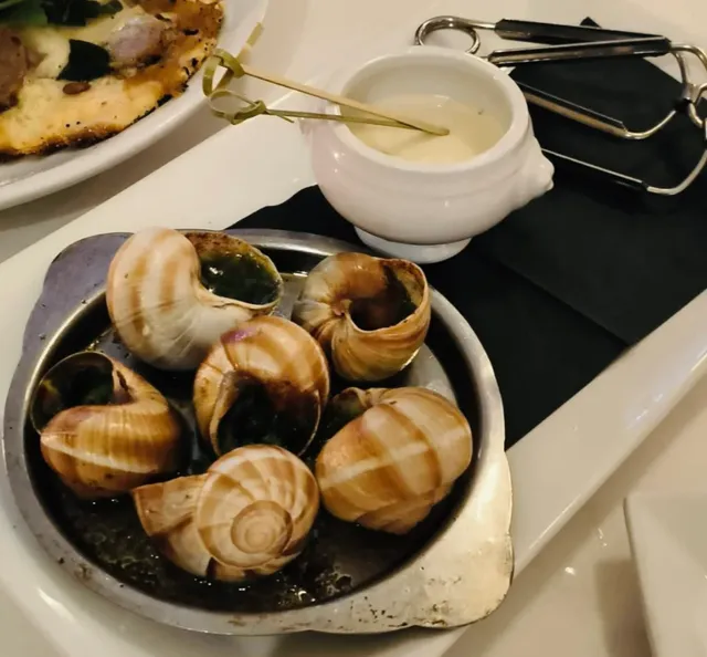 Bistro 501: Where Modern Elegance Meets Culinary Passion