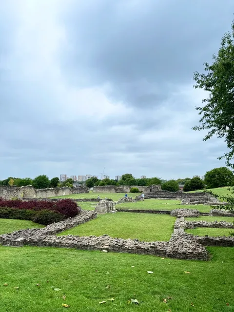 🇬🇧 Hunt for Shark Teeth in London’s Hidden Fossil Park!  