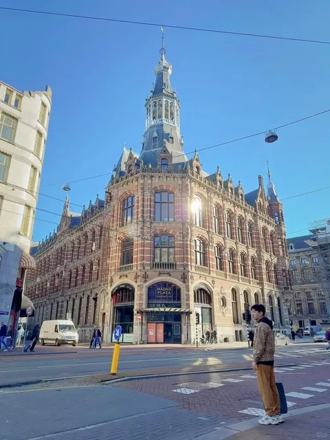 🇳🇱 Giethoorn is Gorgeous... But Nobody Warned Me It's THIS Far!