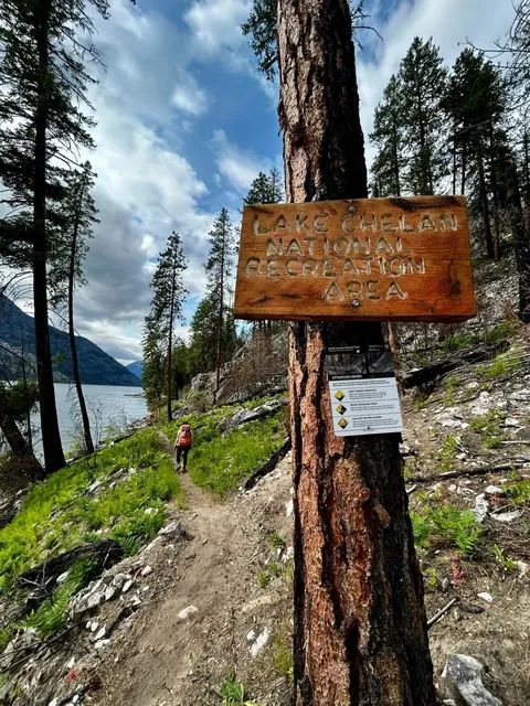 Chelan Lakeshore Trail: A Spring Backpacking Adventure 🚢🥾