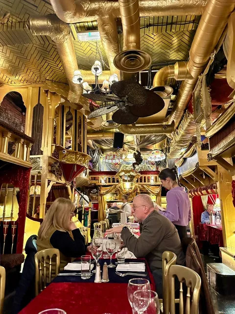 Glamorous Opera-Style Restaurant | Sarastro 🎭✨