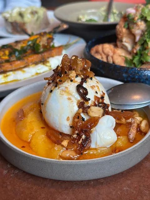 🇬🇧 ​​Ara: Where Mediterranean Meets Global Flavours in East London!​