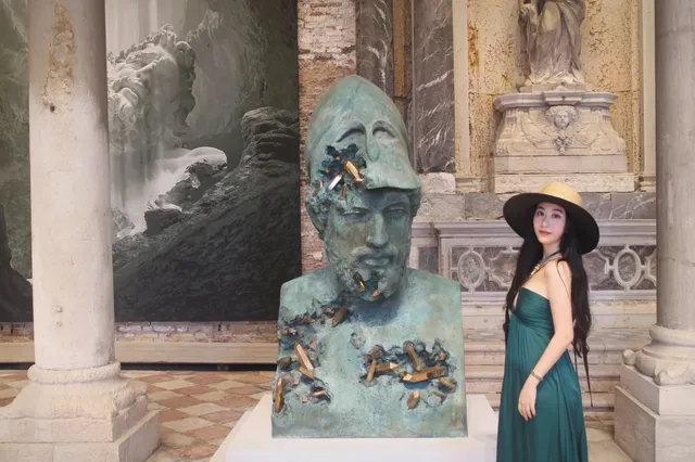 🎨 Venice | Daniel Arsham's Future Relics at the Floating Cinema 🌊