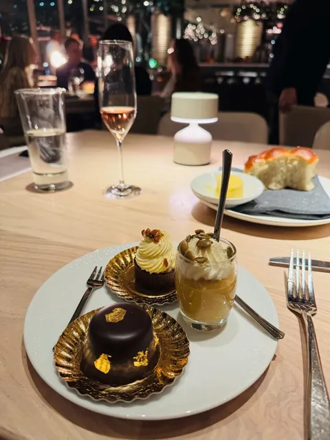 Chicago Seafood & Steak Buffet – RPM Seafood 🦞