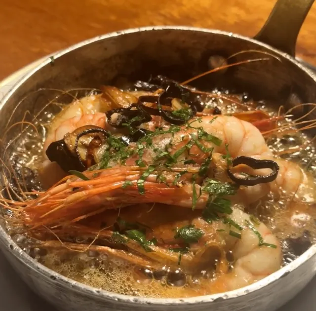 📍🇪🇸 Barcelona is delicious foie gras 🥩 steak and garlic shrimp 🦐