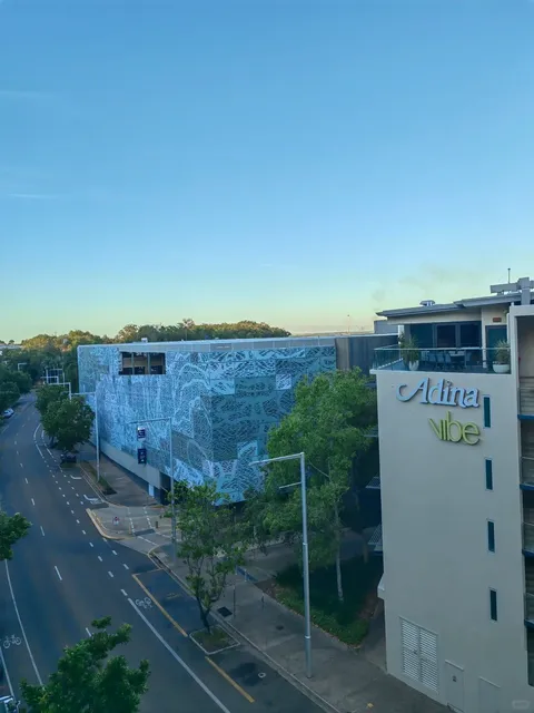 Darwin: Australia’s Pocket-Sized Tropical Gem 🌴🌊