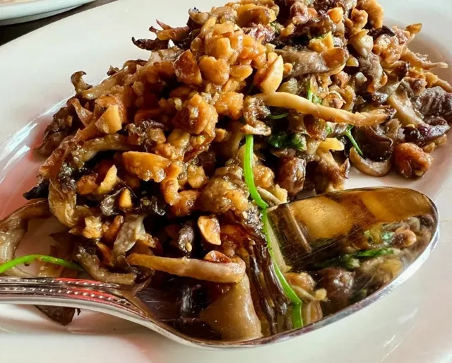 🍽️ 112 Eatery | Minneapolis