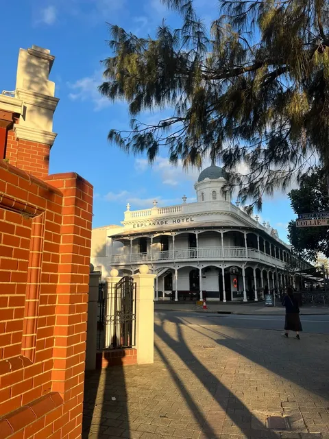 🇦🇺 Why Staying in Fremantle is a Perth Travel Hack!