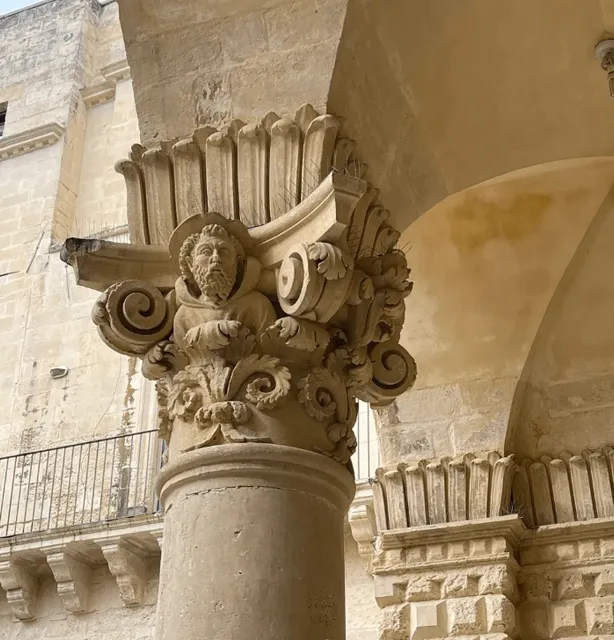  Lecce's Hidden Gem: Palazzo Adorno - Baroque Elegance Behind Closed 