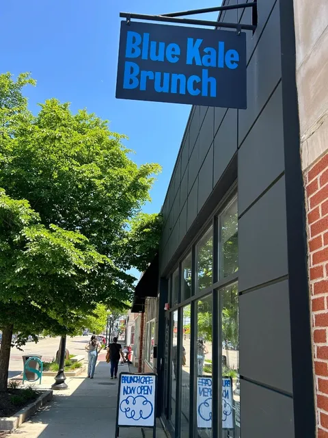 Chicago North Suburbs' Little Brunch Gem—Blue Kale 🏡