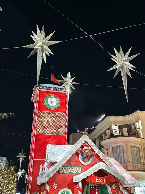 LA Food｜Christmas Dinner by the Fountain ⛲️ La Piazza