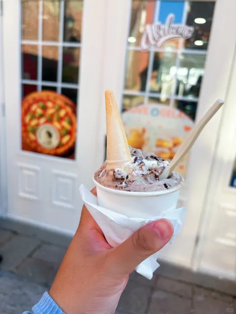 🇨🇦 Toronto｜A Summer Healed by Chocolate + Hazelnut Gelato 