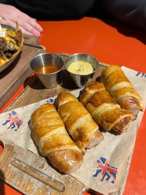 An Amazing Food Tour Along the Vegas Strip 🍽️🌟