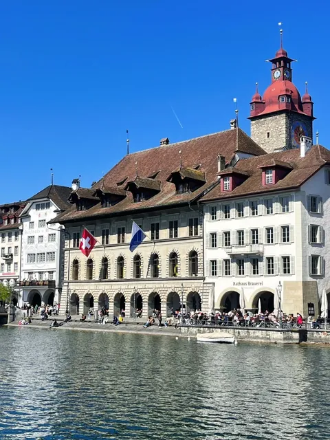 🇨🇭 Lucerne's Dreamy Lakeside Dining | Spring Stroll Guide 💖🌸