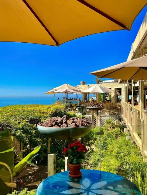 Los Angeles!  Hurry up and tell everyone~