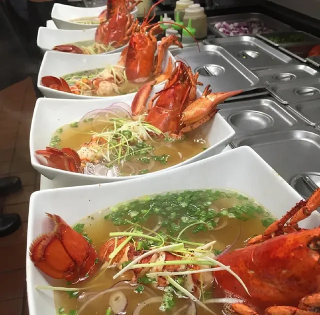 Lobster Pho in Las Vegas❗️ Jeremy Lin Visited Too! 🍜