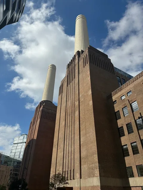 London 🇬🇧 | Battersea City Walk