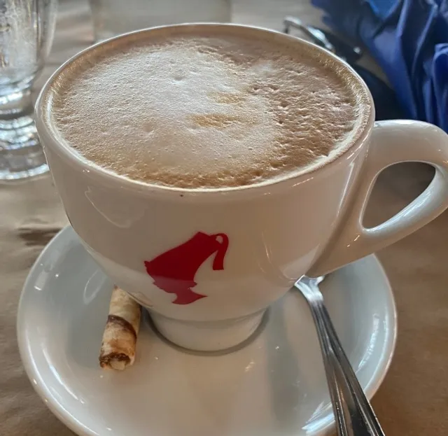 Encountering an Italian Miami Street Corner!