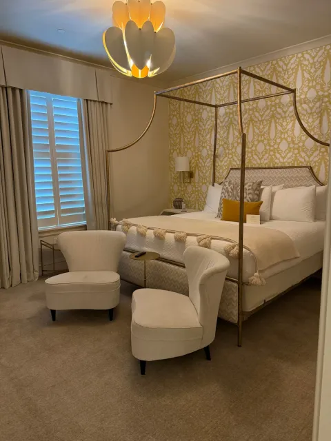 🏨 Beautiful & Cozy Room – A Lovely Stay in Virginia! ❄️