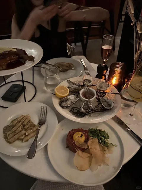 LA Downtown｜Gorgeous French Dining at Le Petit Paris 