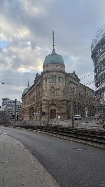  Stuttgart Is Too Small—No Need to Rent a Car, Just Walk Around!