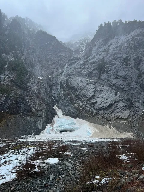 Seattle Surroundings | Big Four Ice Caves