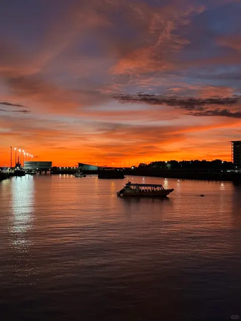 🇦🇺 Darwin Harbour – No Filter Needed! 🌄