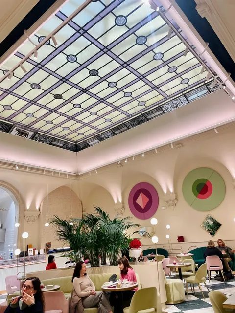 A Hidden Café 🍵 in an Art Gallery in Florence's City Center