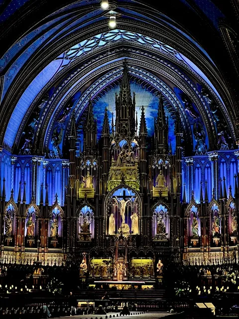 Canada | Montreal Notre-Dame Basilica Stepping into a Gothic Fantasy ☀