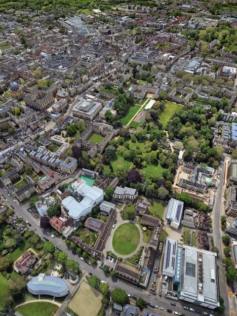 🇬🇧 Oxford: The "City of Dreaming Spires" from Above ✨🏰