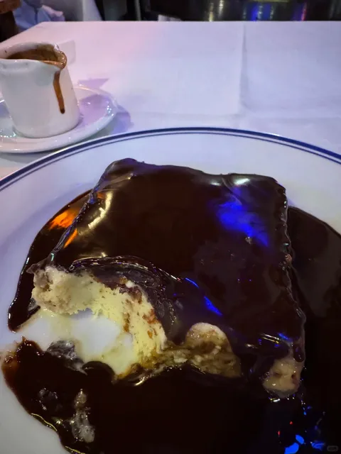 La Dorita: The Locals' Favorite Affordable Steakhouse in Buenos Aires!