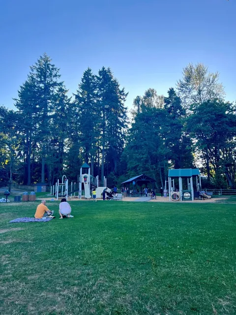 Seattle travel guide--Idylwood Beach Park 