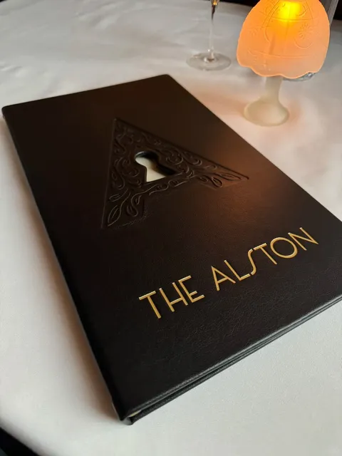 ​​Chicago’s Newest Steakhouse Sensation: The Alston 🥩✨​​