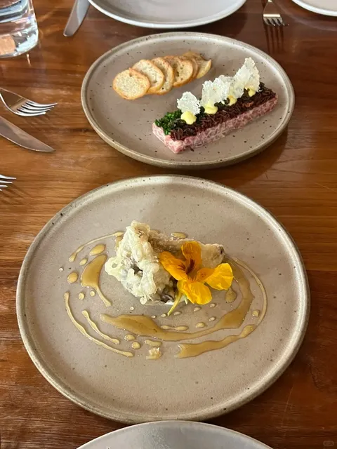 ​​84 Yesler: Where Hot Dishes Shine in Seattle 🦹🏻‍♀️​​