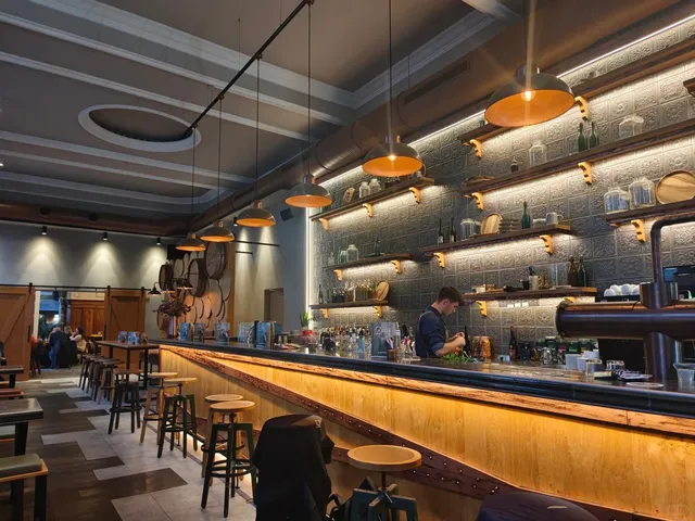 🇩🇪 Where to Find the BEST Crispy Pork Knuckle in Mainz! 🍖