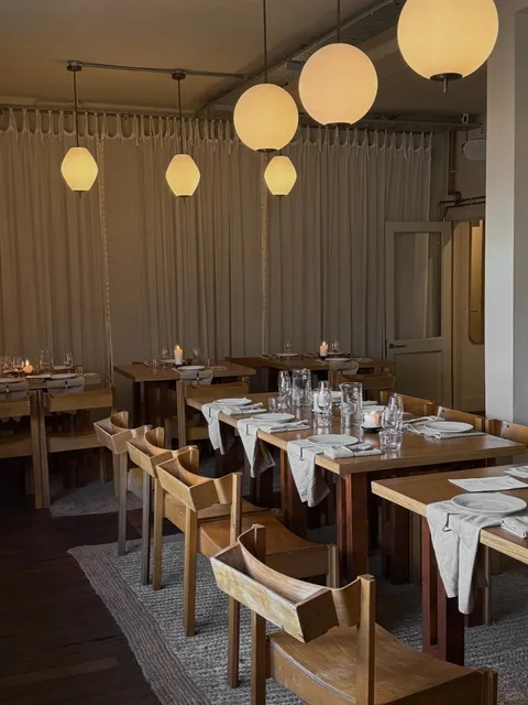 🇬🇧 One Day I'll Book Out This Entire Restaurant  