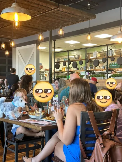 A Roundup of 5 Delicious "White People Food" Spots in Phoenix