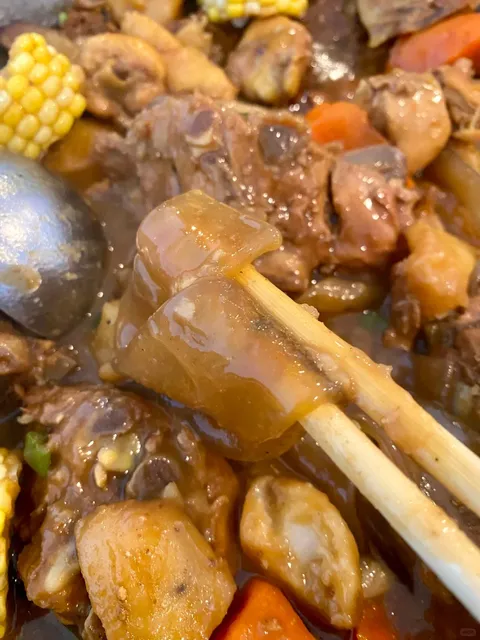 Boston’s Must-Try Iron Pot Stew — Totally Worth the Trip!