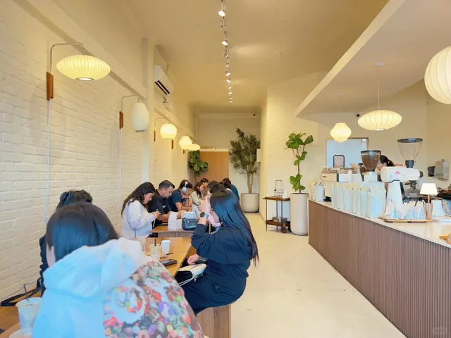 LA Area | I'm All About Following Trends to Cafes & Dessert Spots ☕️✨