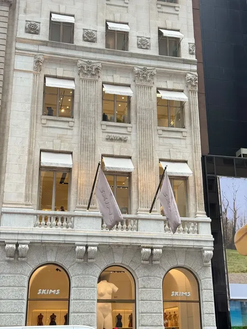 SKIMS NYC Flagship Store Haul | A Shapewear Lover's Paradise 👙✨​​