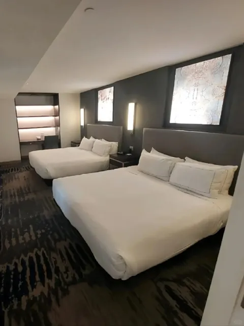 Daily & Short-Term Rentals Available in Sep-Oct! 🏙️✨