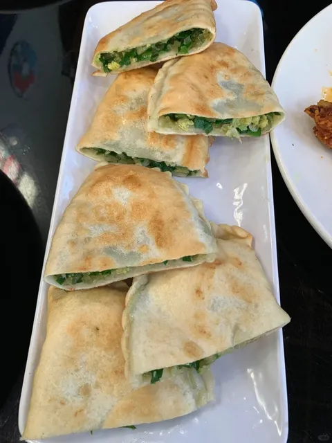 🥢 Authentic Chinese in Charlotte | Zizzle Dumpling Review! 🥢