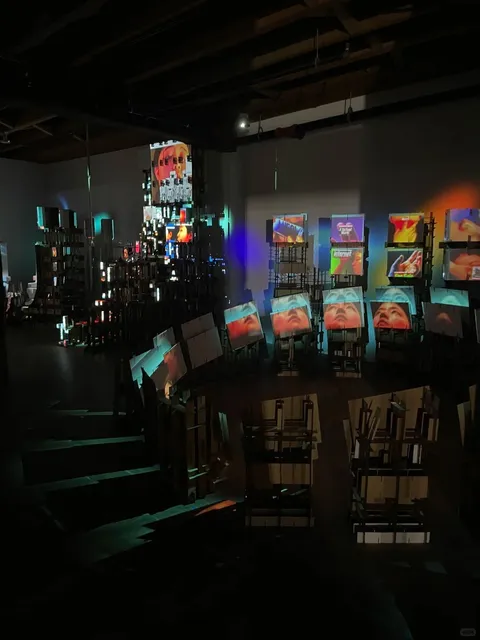 NYC Exhibition | Yehwan Song: "Are we still (surfing)?" 🌊💻