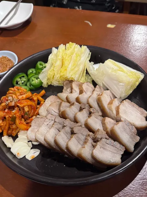 【DMV Food Adventure】The BEST Korean Pork Hock in DMV!