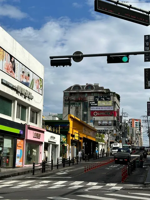 They Say Jeju Feels Like a Tier 3-4 County Town in China—Here’s My Tak
