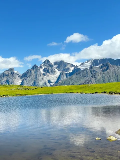 A 360-Degree Scenic Photography Paradise 🏞️