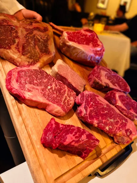 🍷 Calgary | Vintage Caffeine Co.  Review 🥩